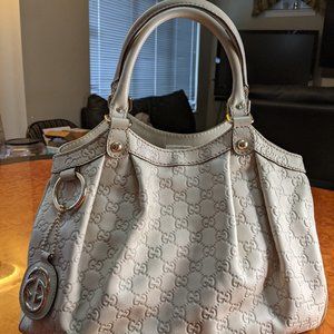 Pre-loved Gucci Sukey in White Guccisima Leather